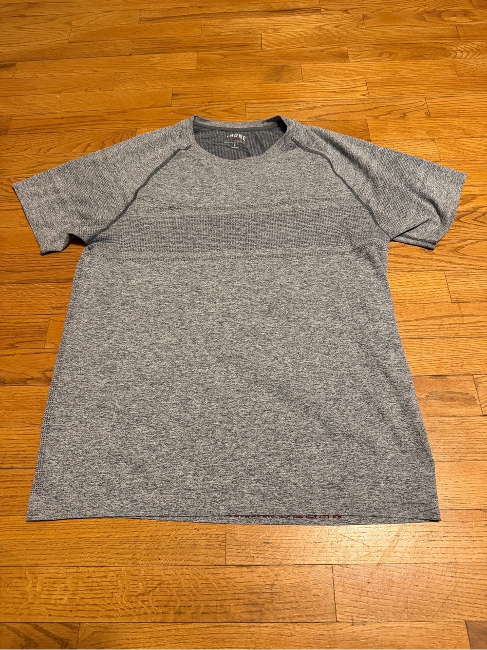RHONE Reign Short Sleeve Training Shirt Gray Heather L
